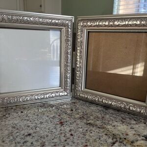 Elegant Silver Picture Frame Set